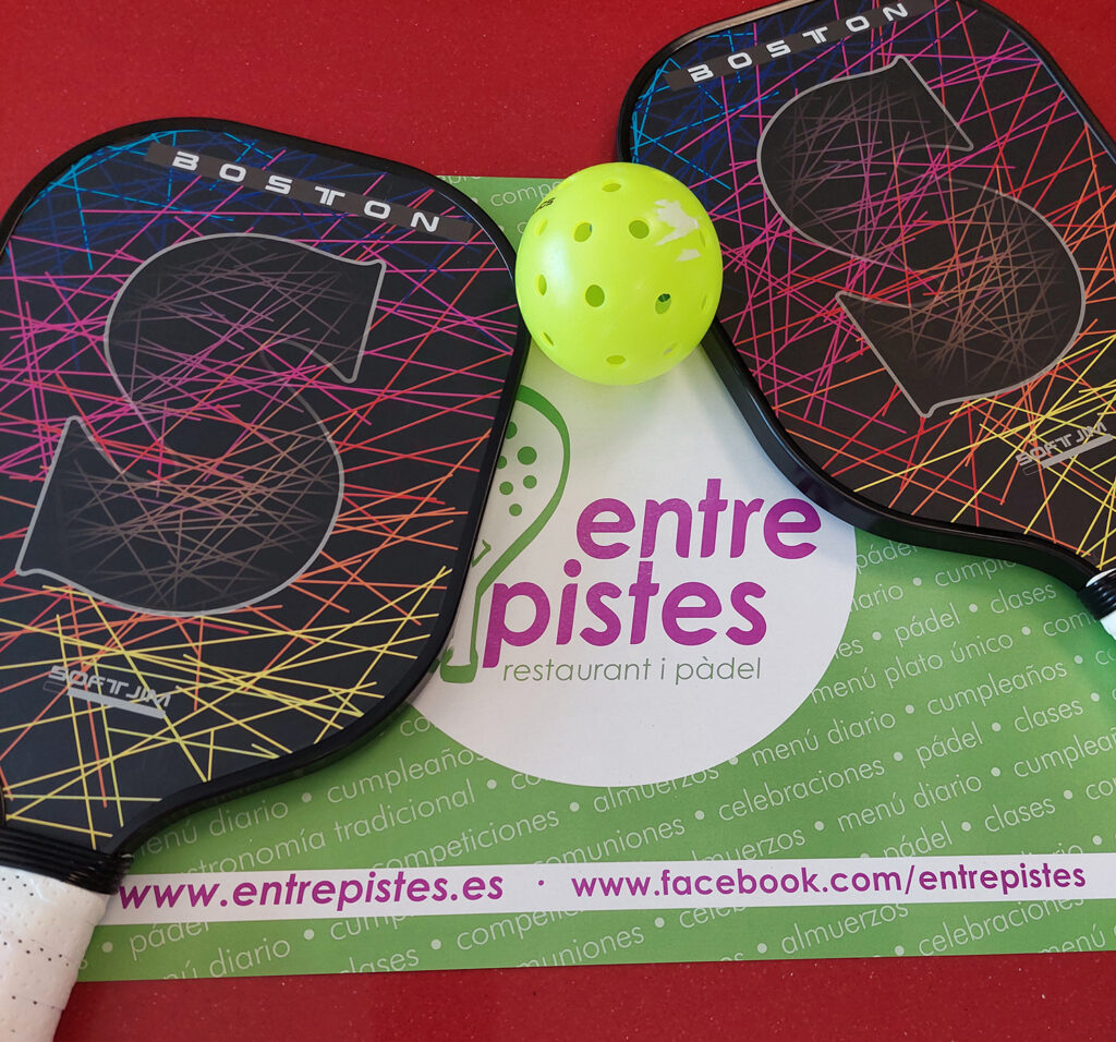 Pickleball en entrepistes
